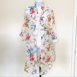 White, pink and blue kimono